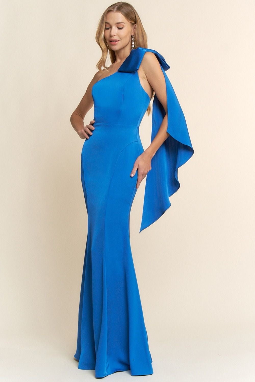 Vestido azul moño de lado satin