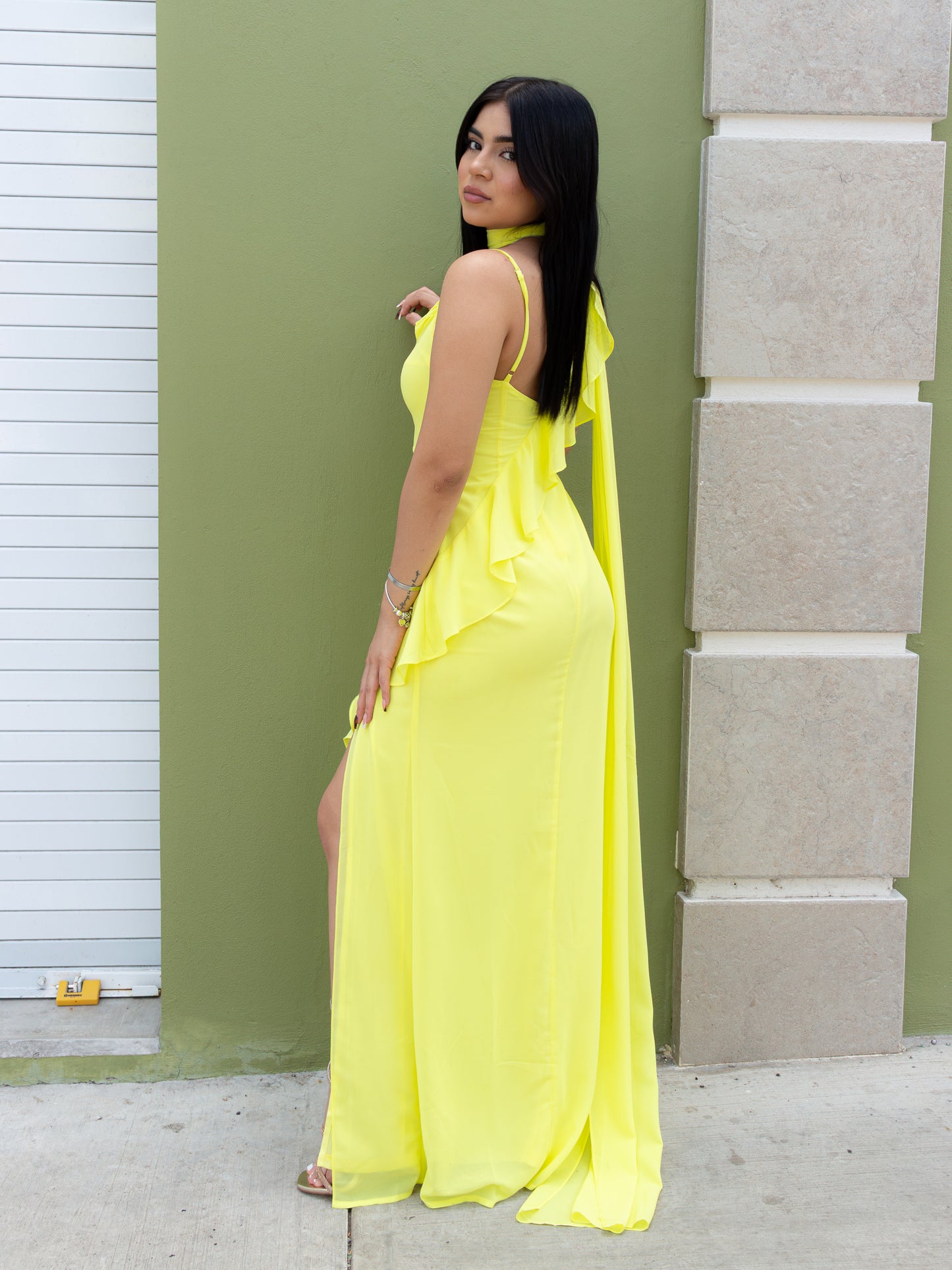 VESTIDO AMARILLO DE TIRA