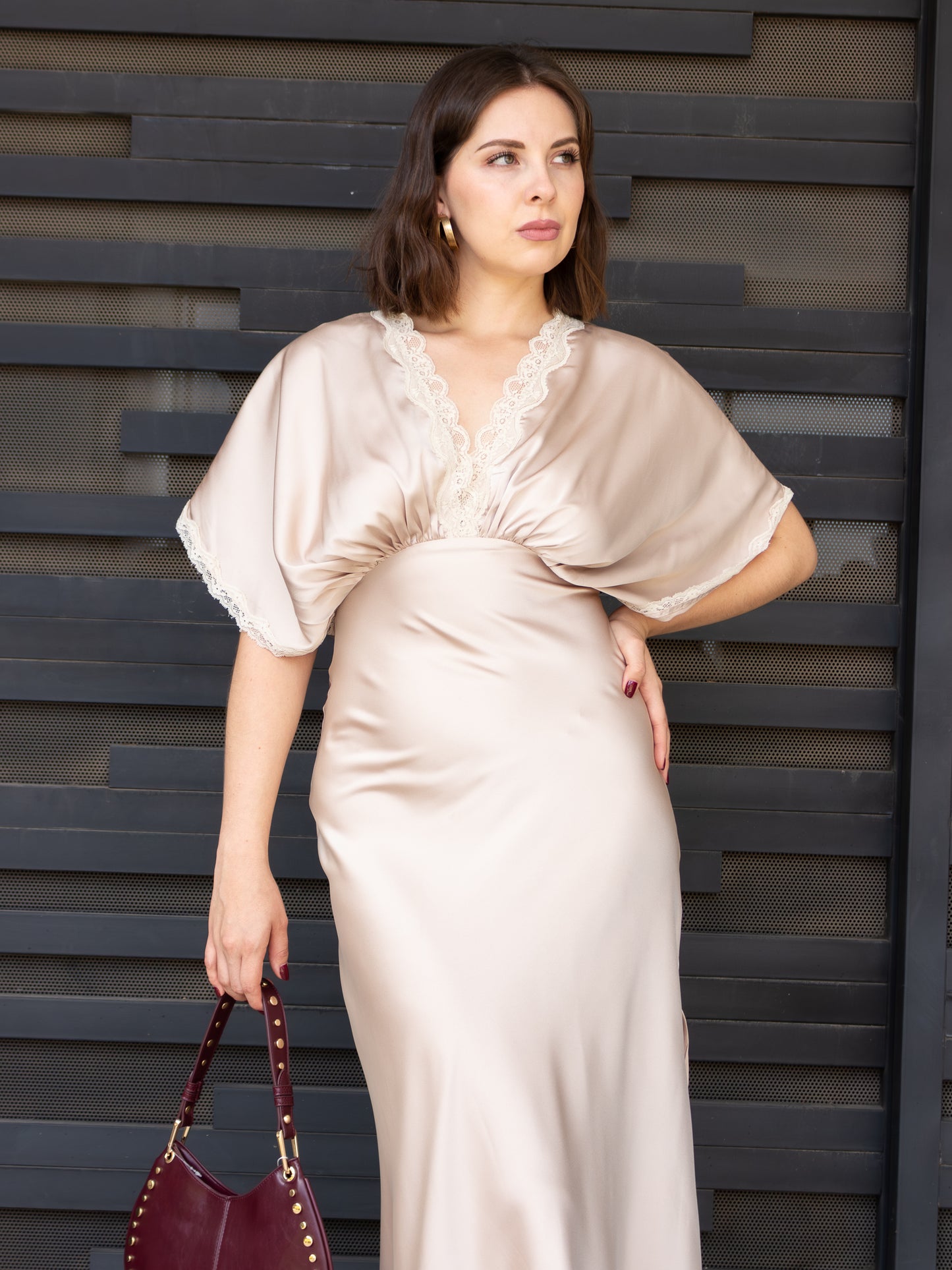 VESTIDO MARIPOSA BEIGE