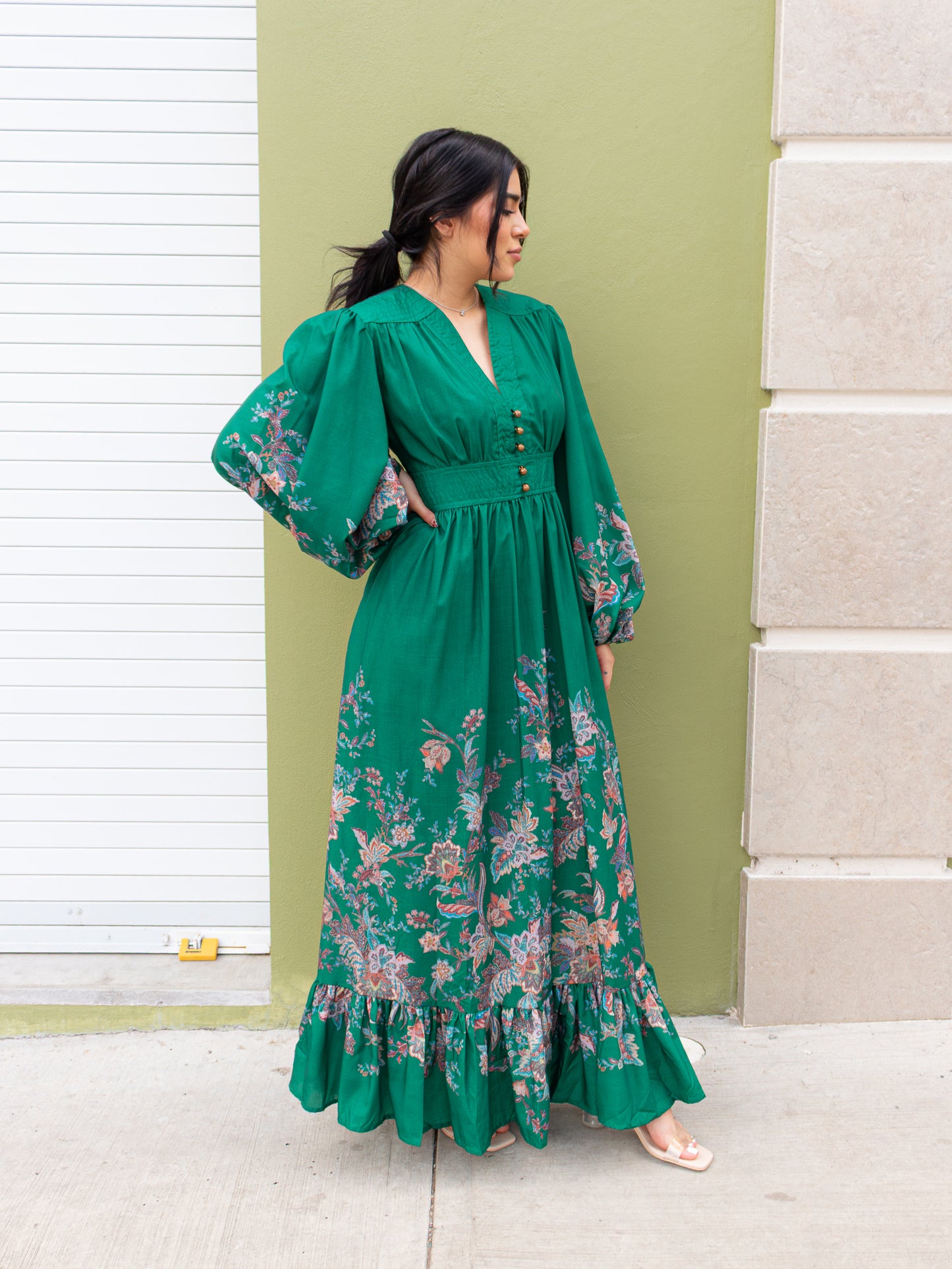 VESTIDO VERDE DE MANGAS LARGO