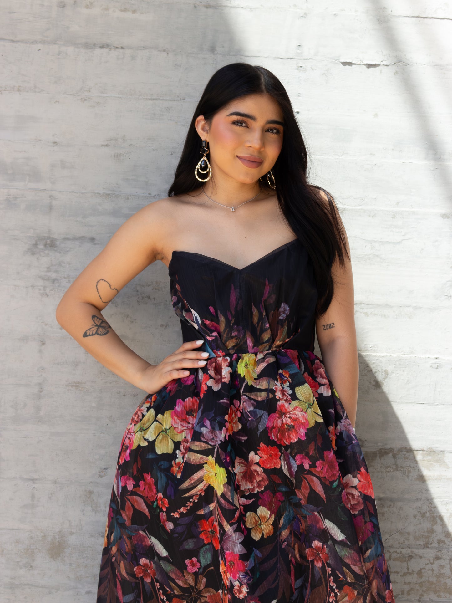 VESTIDO NEGRO CON FLORES