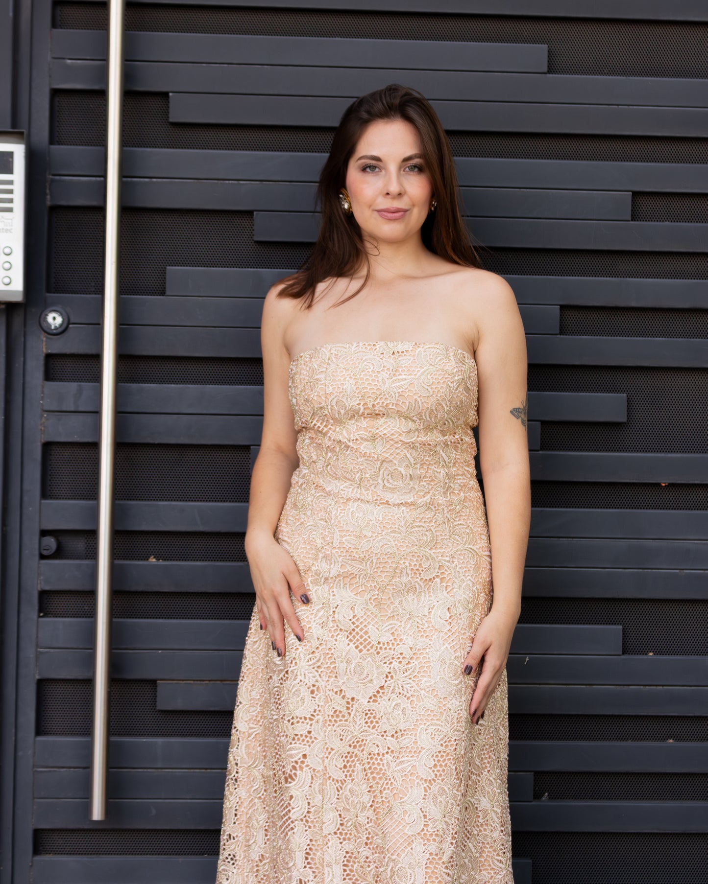 VESTIDO STRAPLESS ORO ROSA