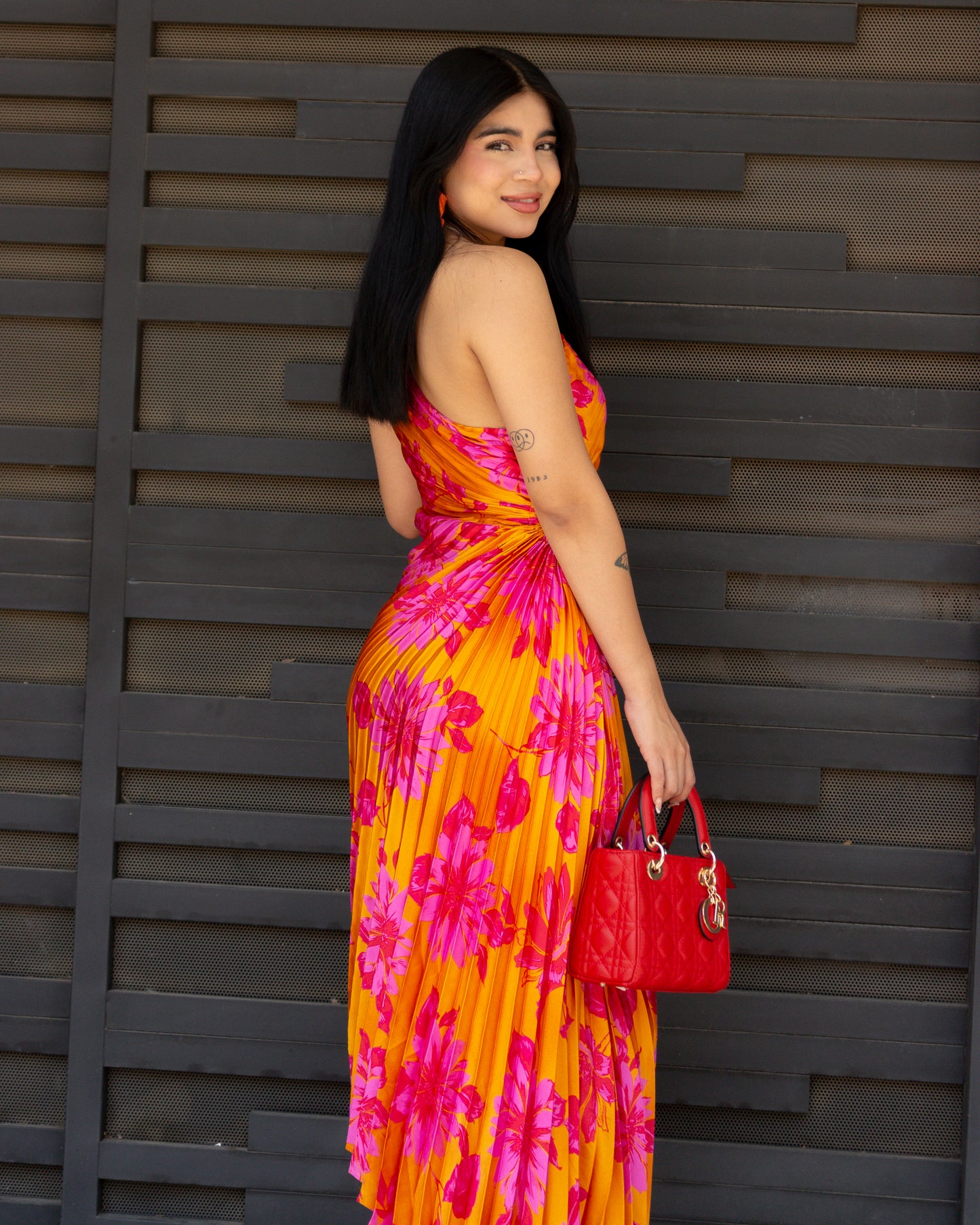 VESTIDO ASIMETRICO NARANJA CON FLORES