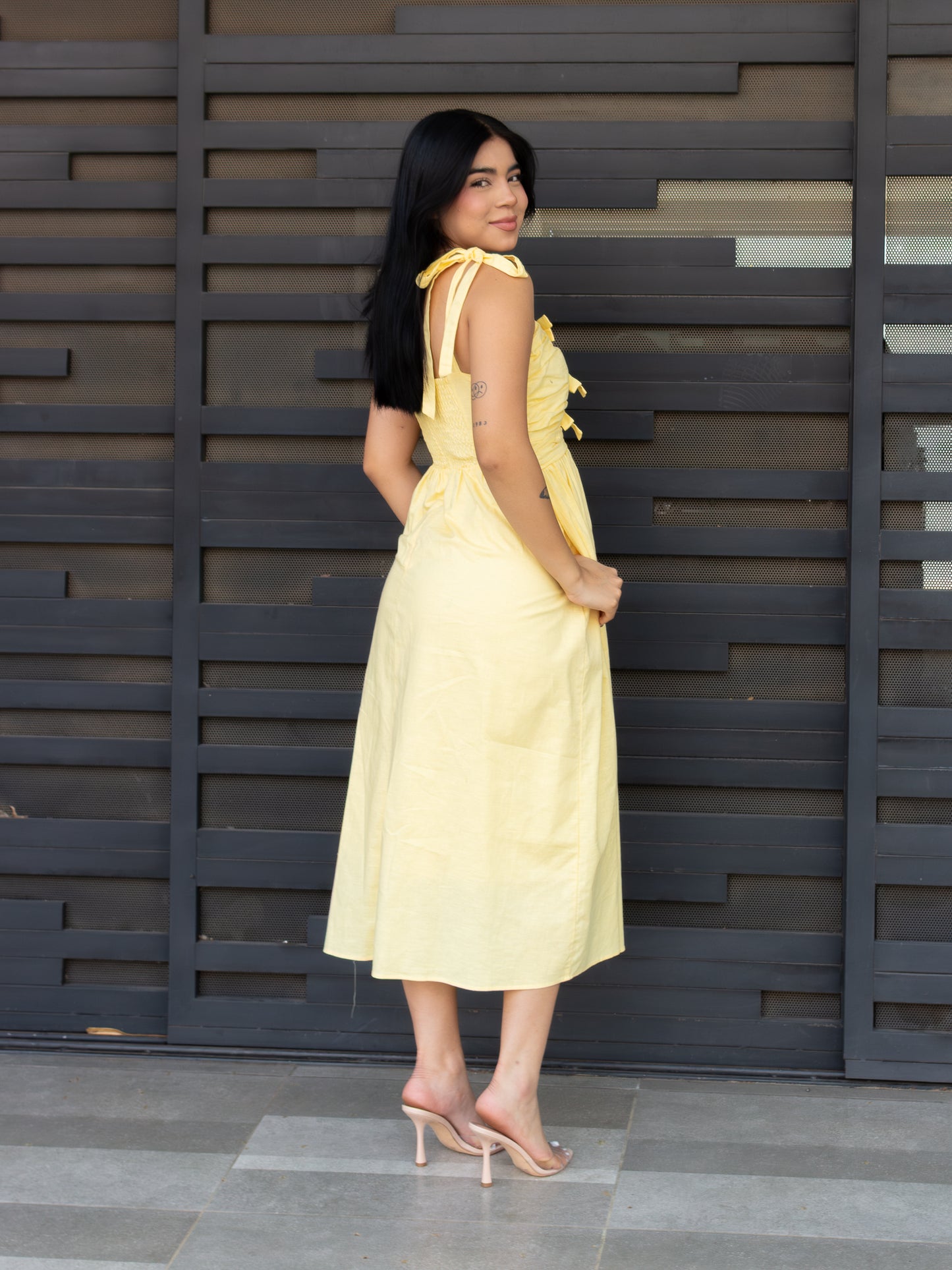 VESTIDO MIDI MOÑOS AMARILLO