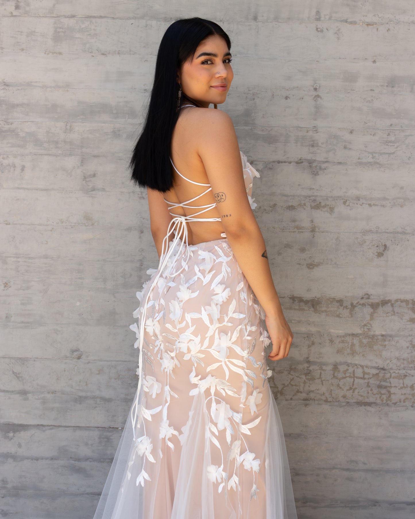 Vestido largo hojas blancas