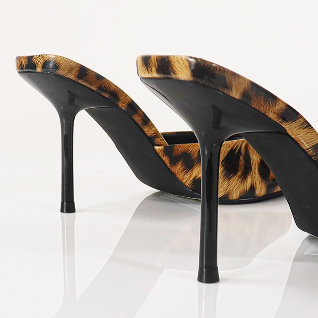 ZAPATILLA PRINT CHAROL