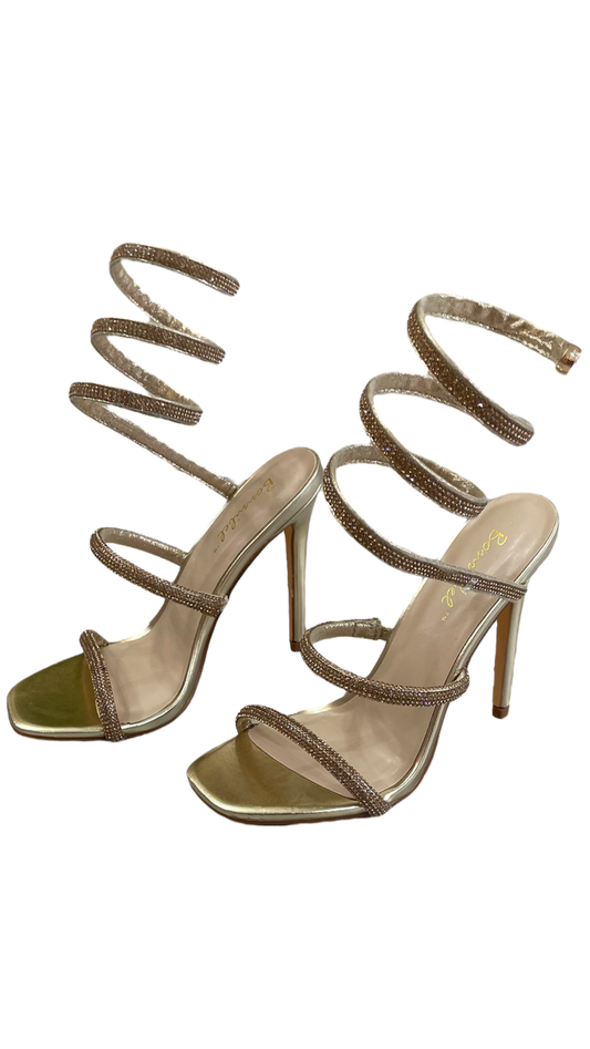 Sandalias envolventes doradas de tira