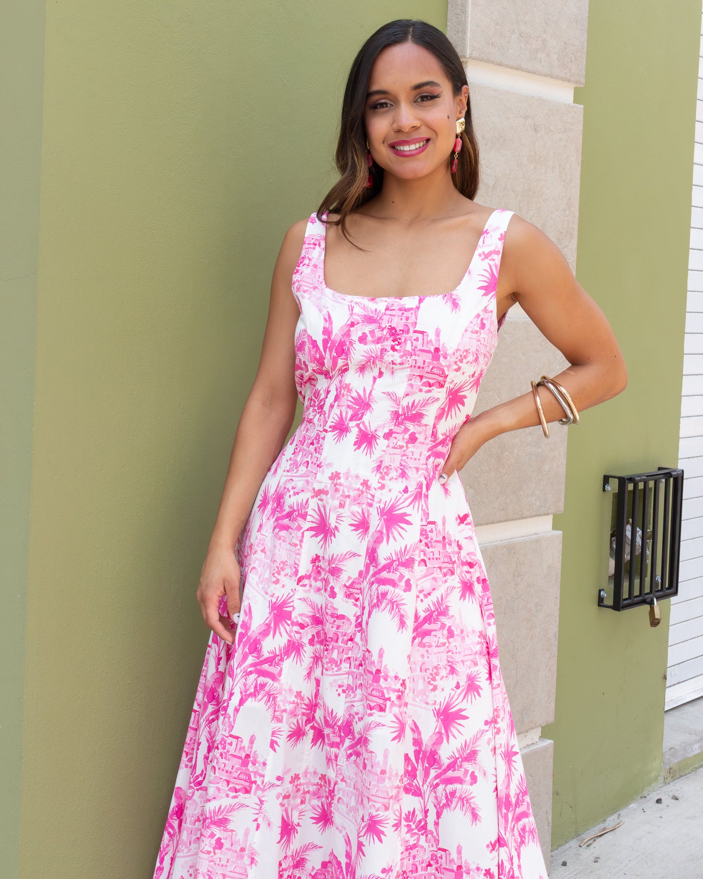 VESTIDO BLANCO CON ROSA PALMERAS