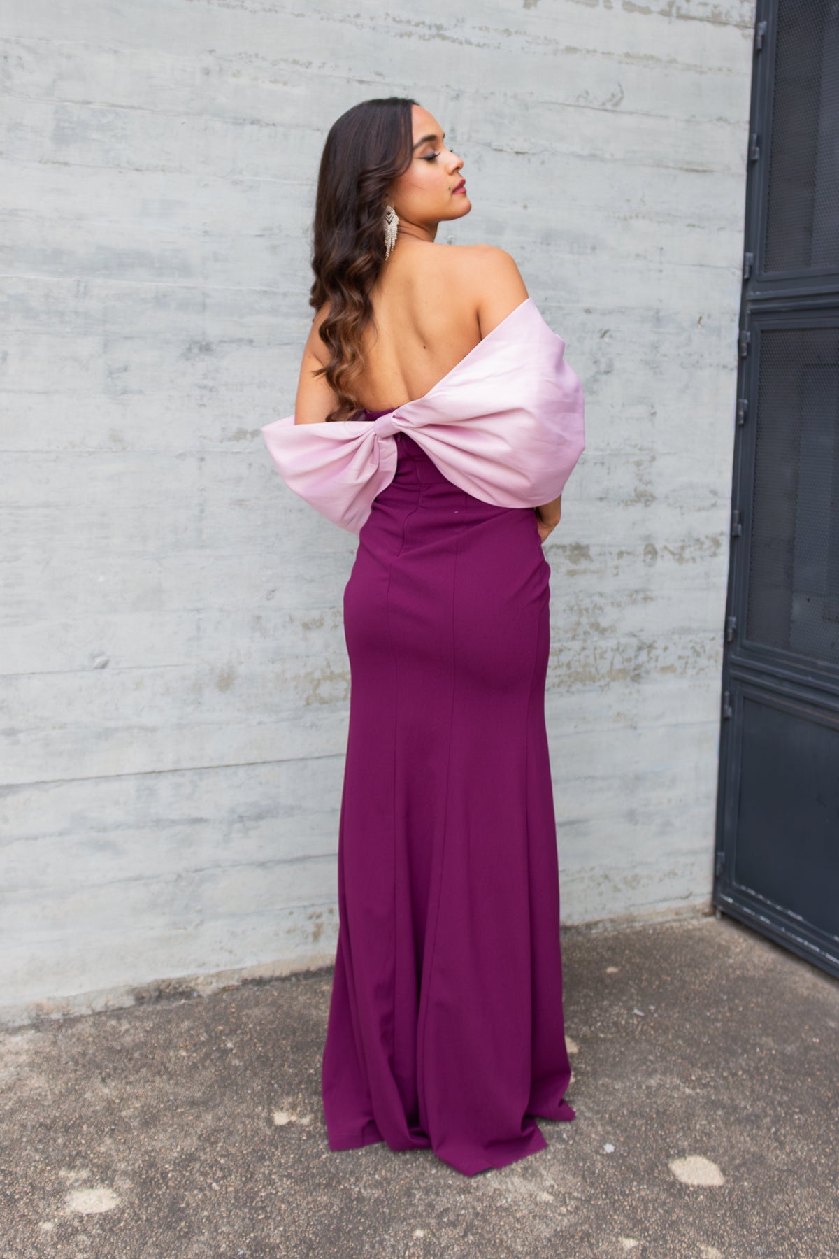 VESTIDO UVA CON MOÑO EN ESPALDA ROSA