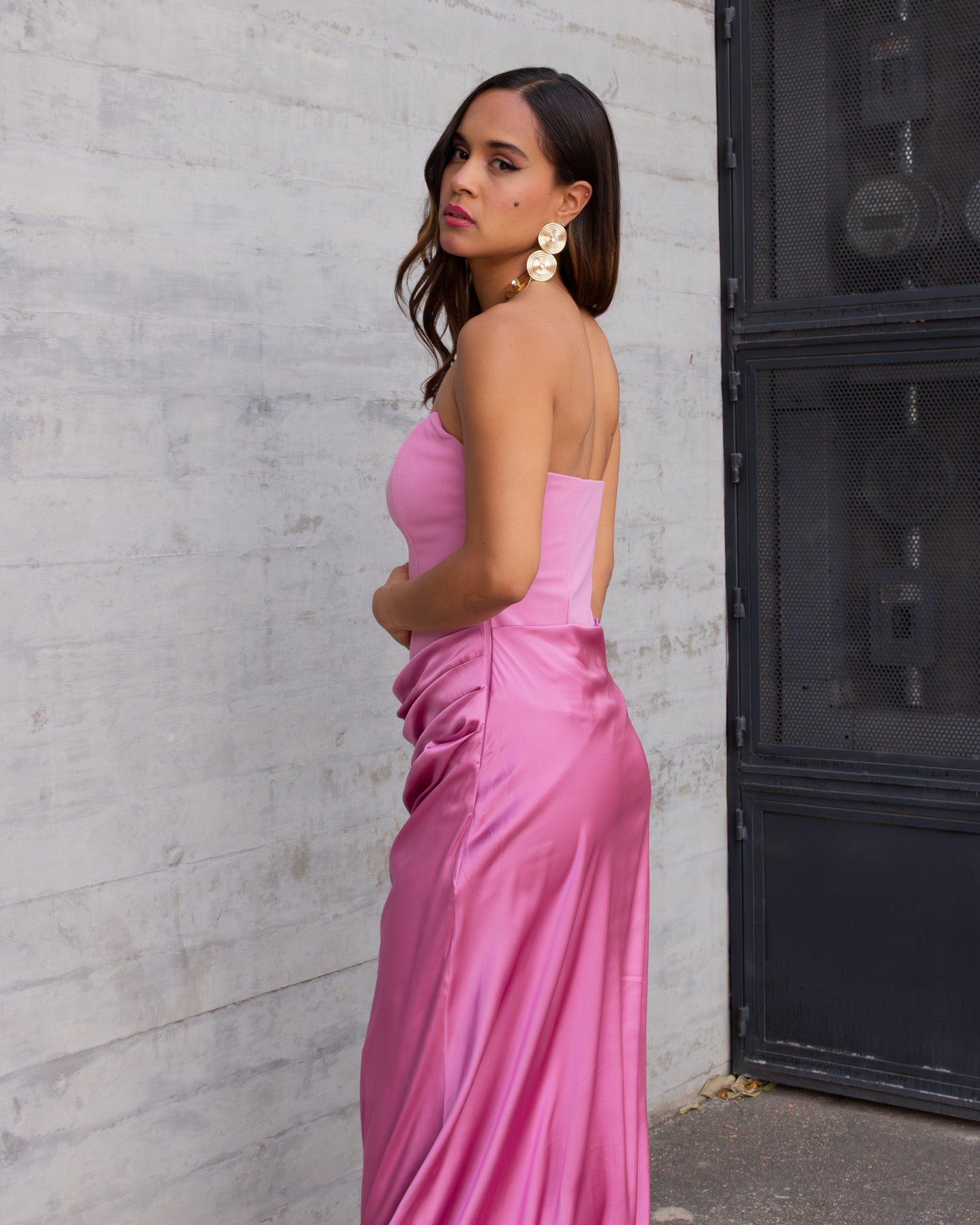 VESTIDO PALO DE ROSA FALDA SATIN