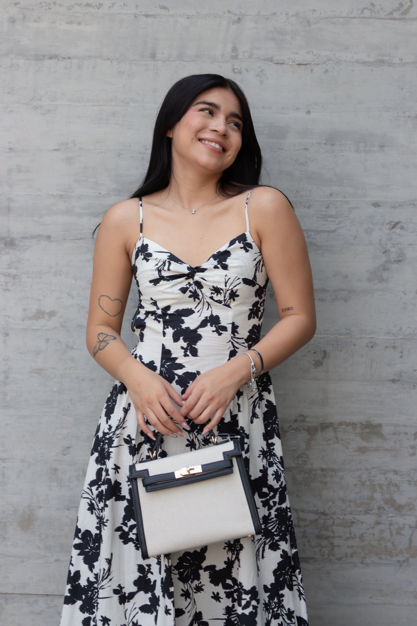 VESTIDO MIDI HOJAS NEGRAS