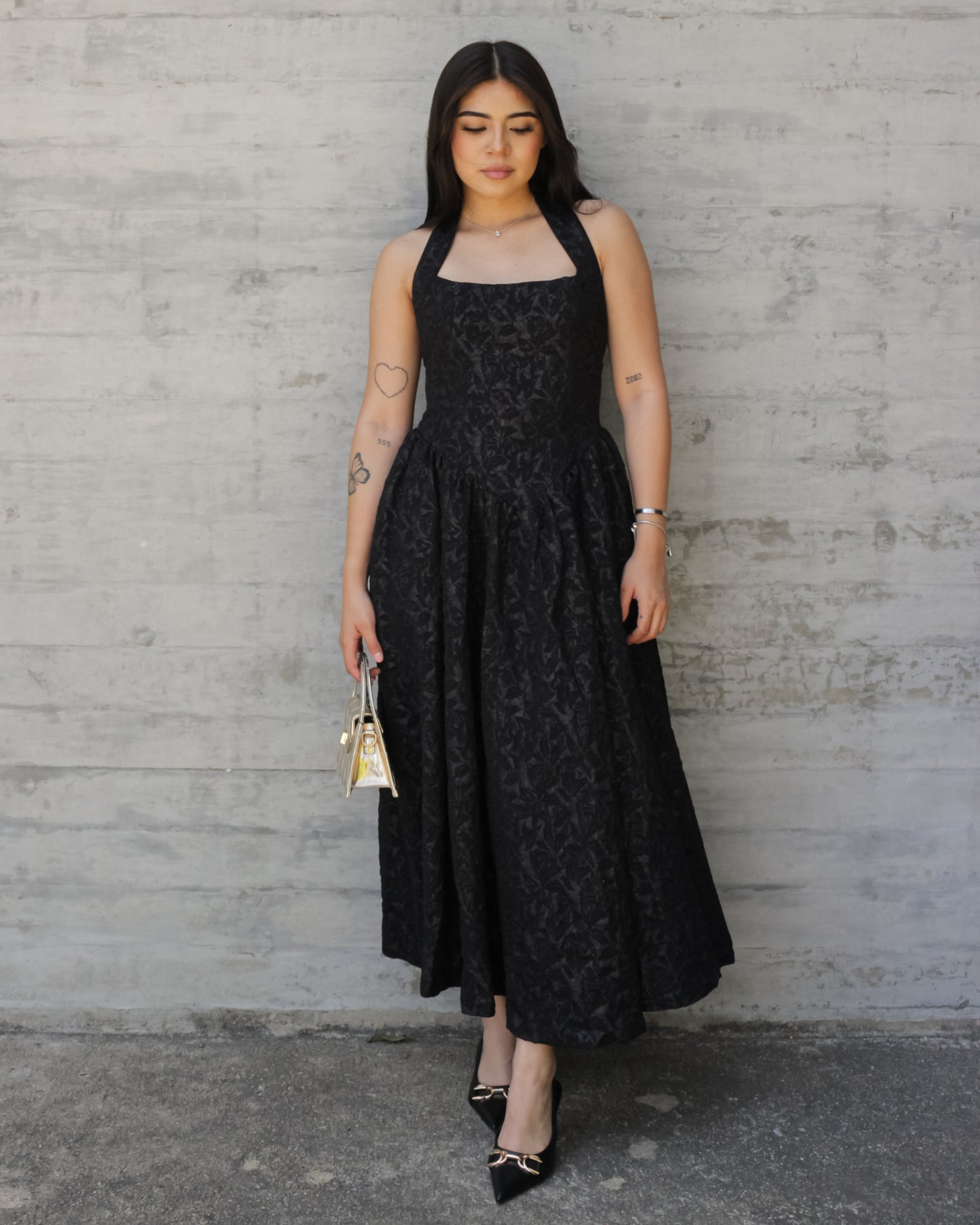 VESTIDO CUELLO HALTER NEGRO