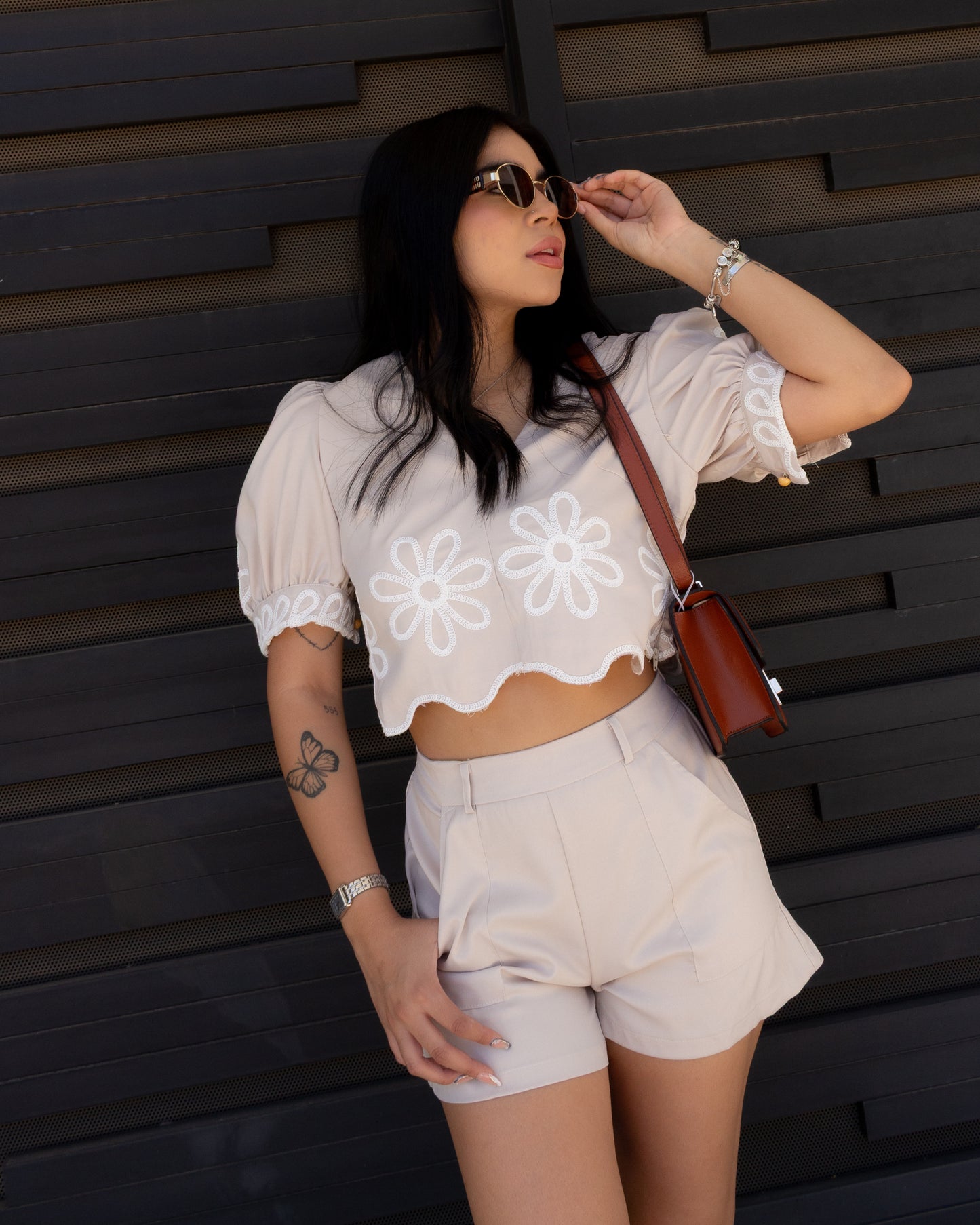 CONJUNTO BEIGE SHORT OLA