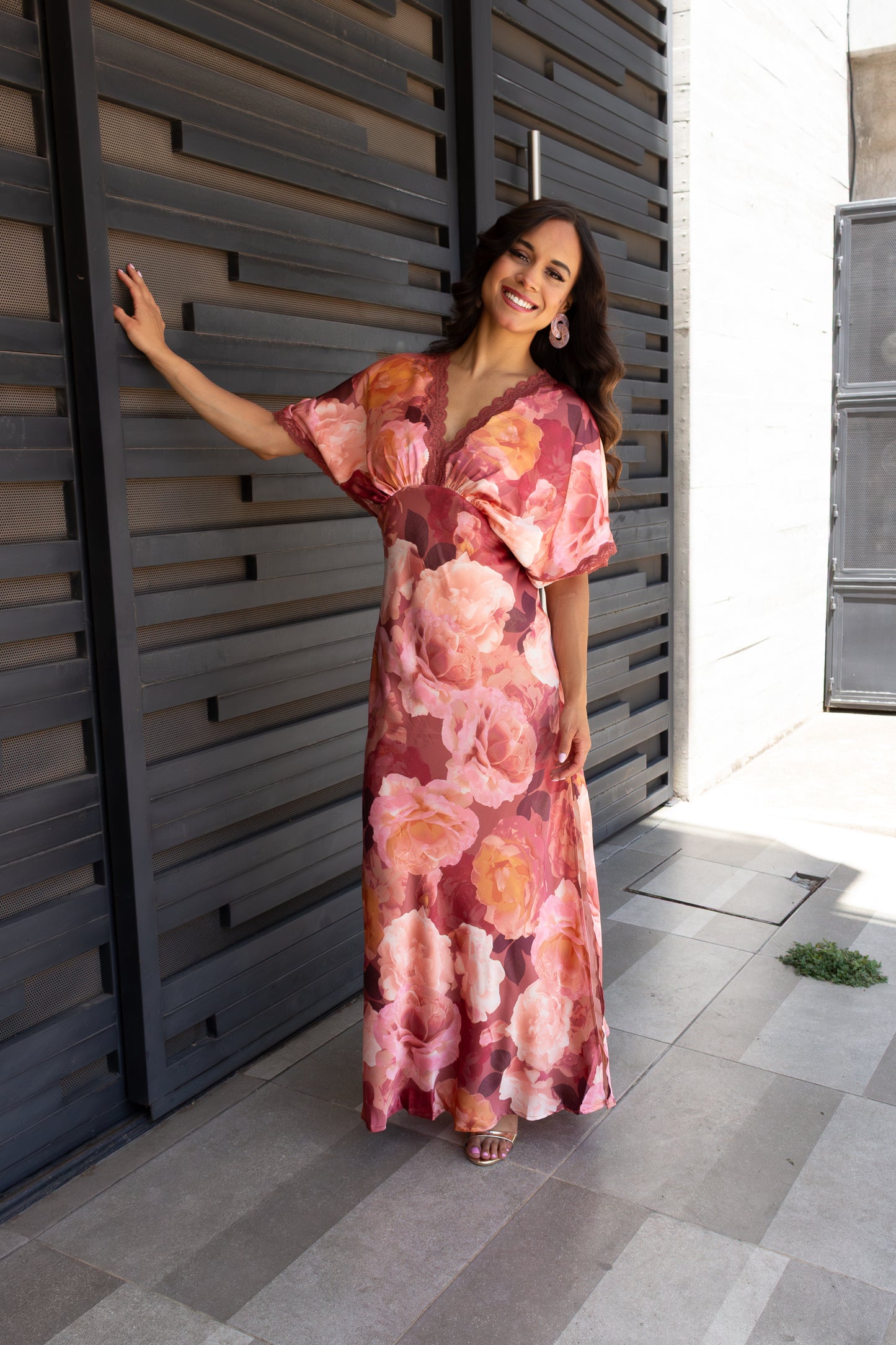 VESTIDO DE FLORES CORTE V