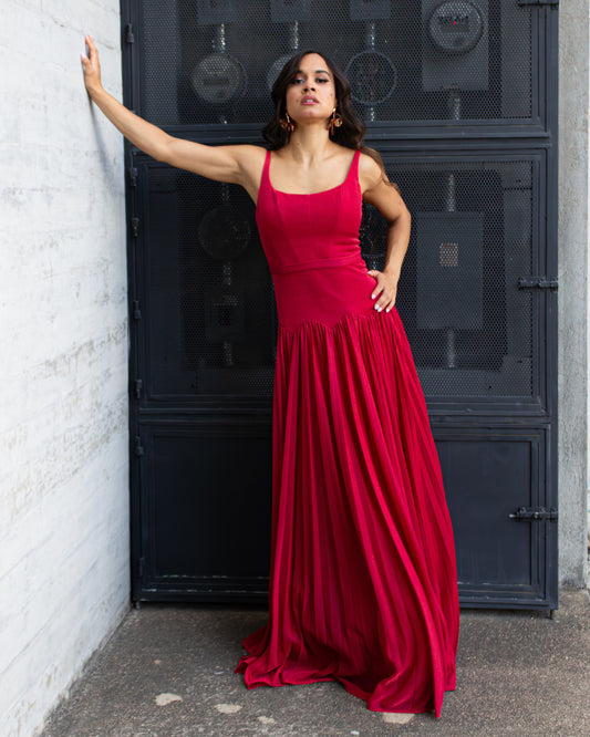 VESTIDO ROJO LARGO TABLEADO